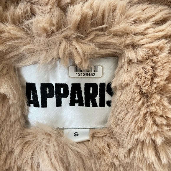 APPARIS Faux Fur Coat. - Picture 3 of 5